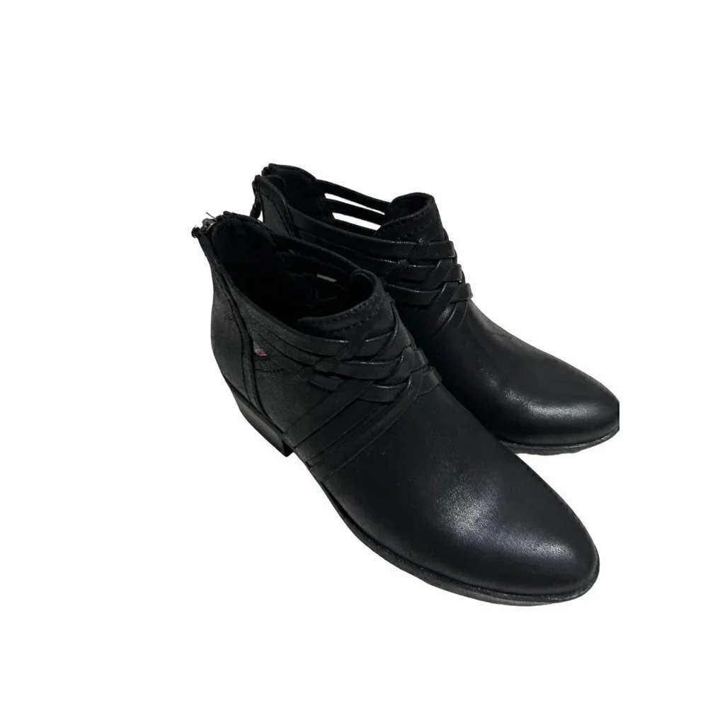 BareTraps black goldie Ankle boots Criss Cross Boho zip up size 6 NWOT